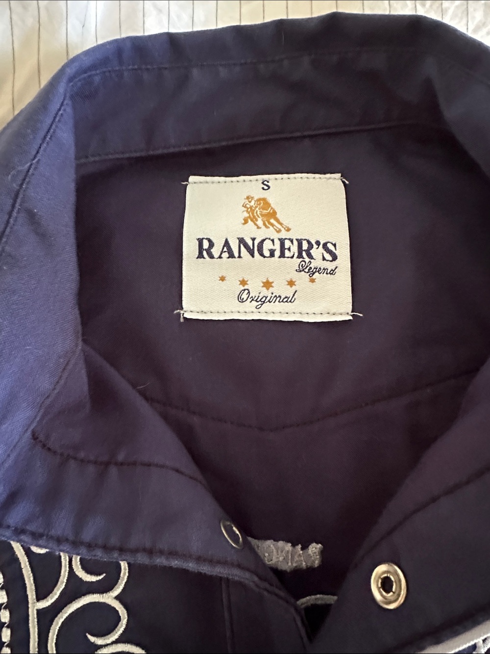 VINTAGE Ranger’s Legend Embroidered Western Cowboy Shirt - S - Picture 2 of 6
